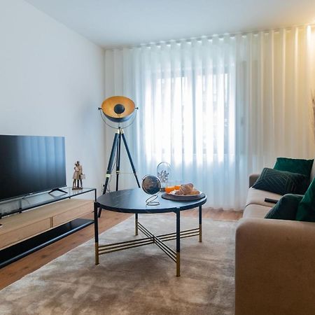 Stunning Apartment W/ Free Parking By Lovelystay بورتو المظهر الخارجي الصورة