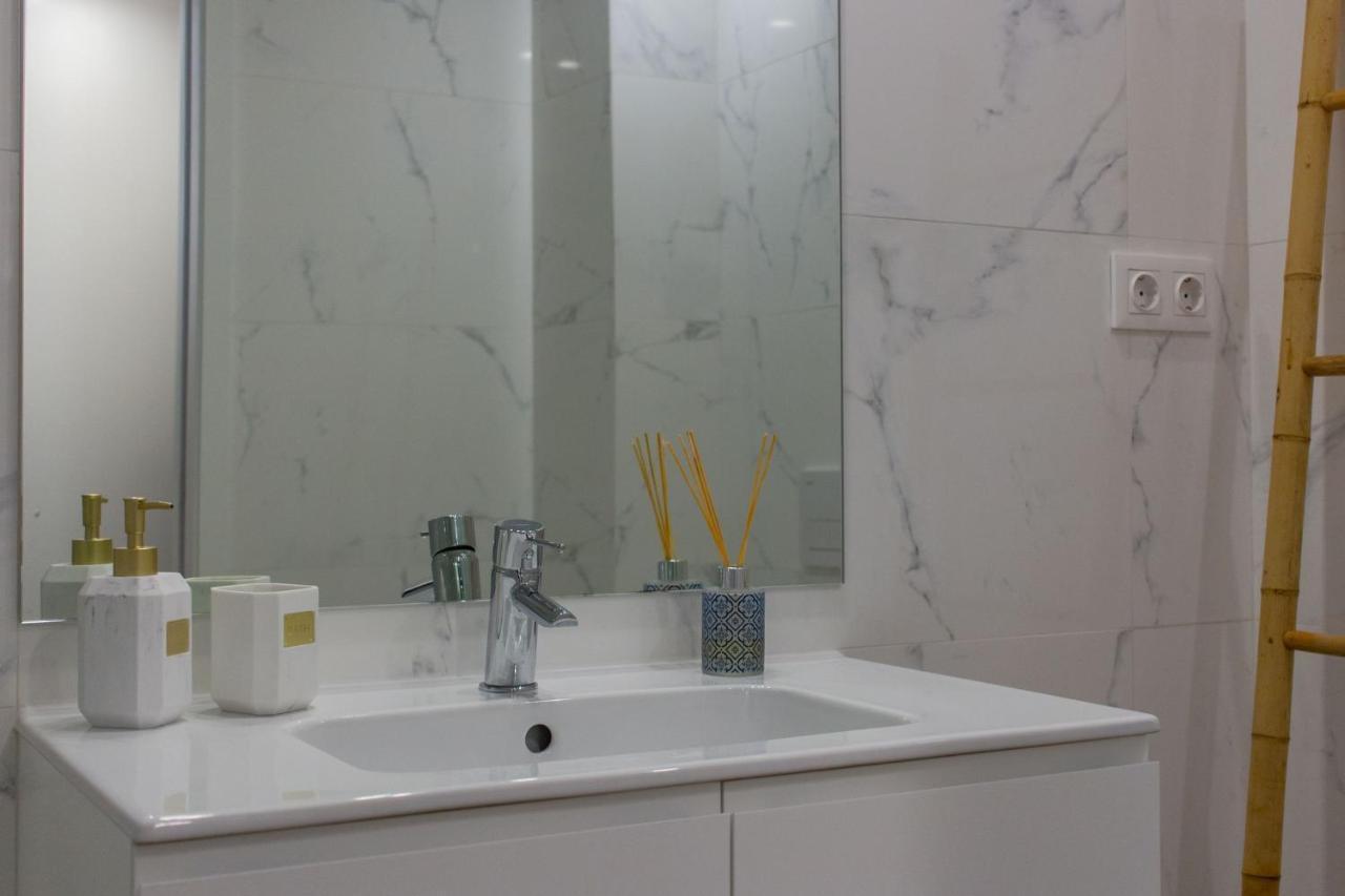 Stunning Apartment W/ Free Parking By Lovelystay بورتو المظهر الخارجي الصورة