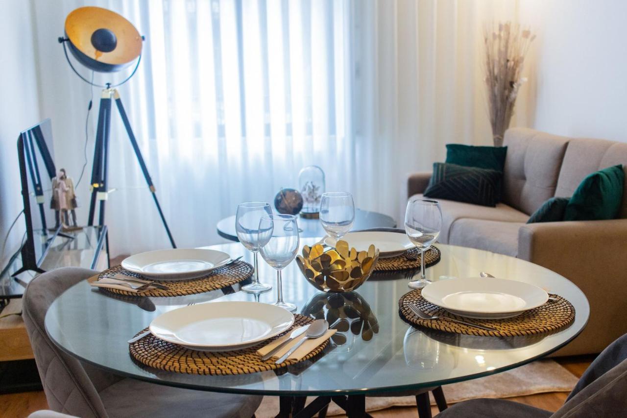 Stunning Apartment W/ Free Parking By Lovelystay بورتو المظهر الخارجي الصورة