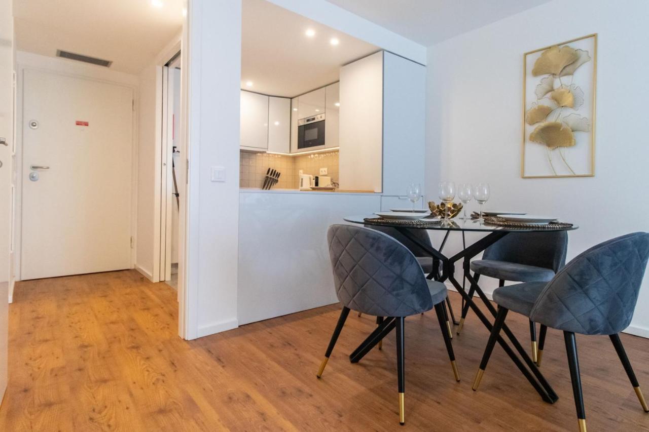 Stunning Apartment W/ Free Parking By Lovelystay بورتو المظهر الخارجي الصورة