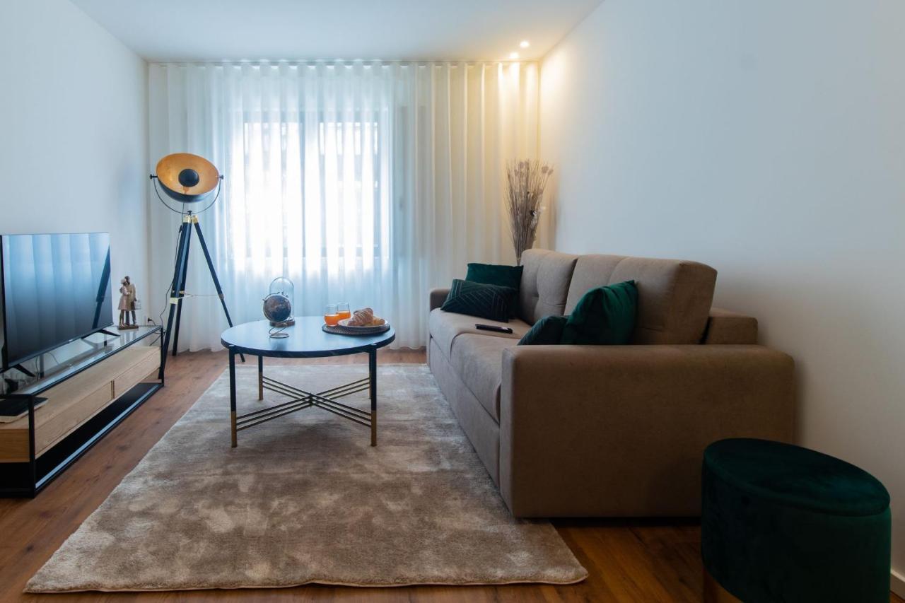 Stunning Apartment W/ Free Parking By Lovelystay بورتو المظهر الخارجي الصورة
